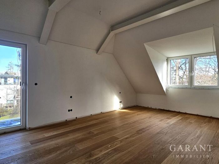 3 Zimmer-Dachgeschoss-Wohnung - München - ca. 126 qm